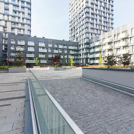 Apartment New Modern With Zizkov Parking